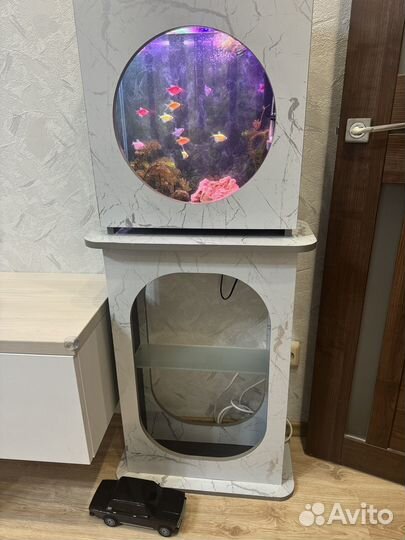 Аквариум с тумбой