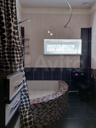 Коттедж 297,5 м² на участке 6 сот.