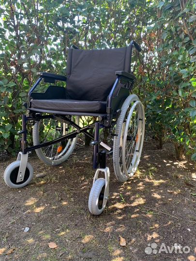 Коляска инвалидная