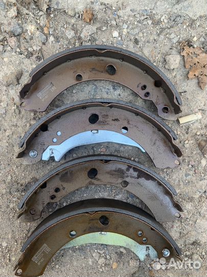 Тормозные колодки задние на volkswagen polo