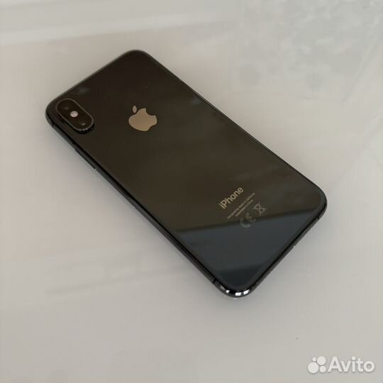 iPhone Xs, 256 ГБ
