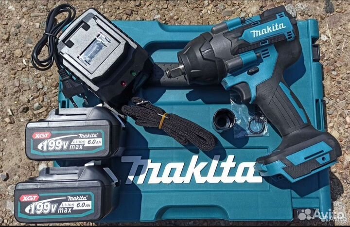 Гайковерт ударный аккумуляторный 700 н.м