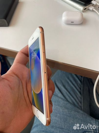 iPhone 8, 128 ГБ