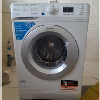 Стиральная машина Indesit 6 кг bwsa 61051s на запч