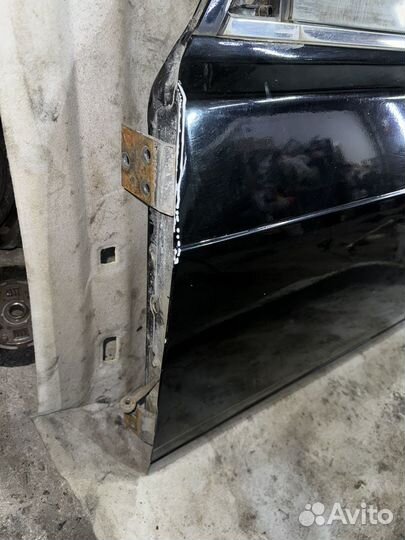 Передняя левая дверь Ваз 2107