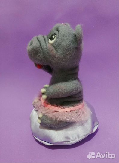 Игрушка бегемот валяный из шерсти