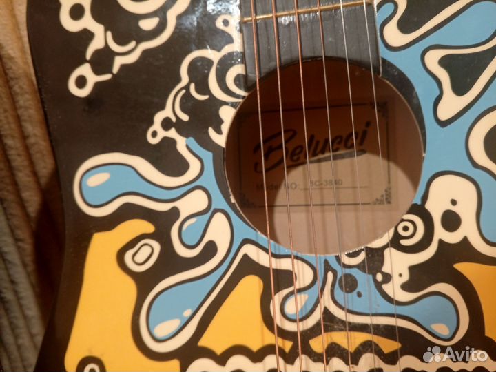 Акустическая гитара