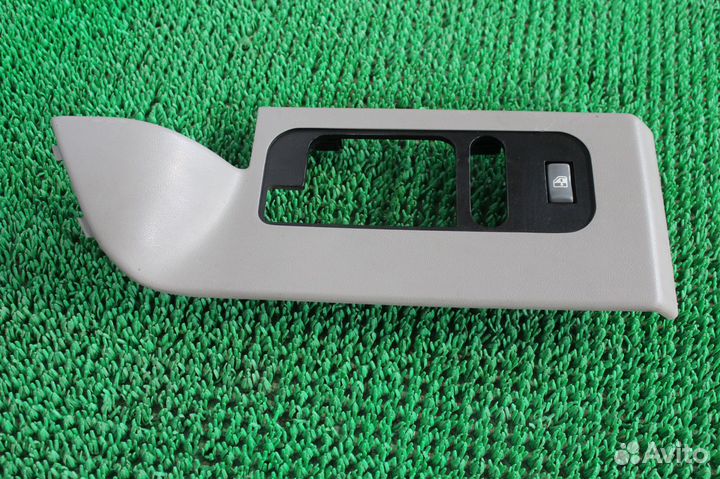 Блок эсп задний левый на Chevrolet Suburban GMT400