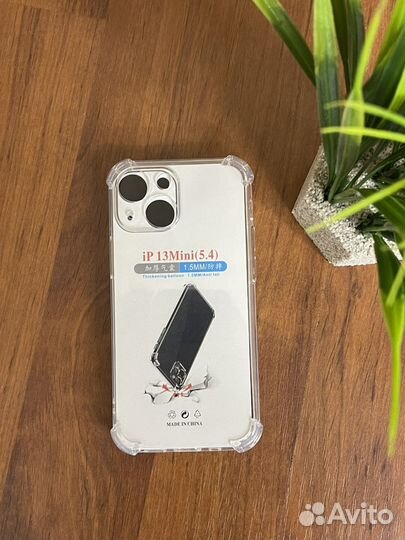 Чехол на iPhone 13 mini, силиконовый