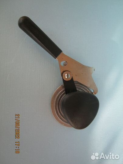 Машинка для закатки банок. Сделано в СССР