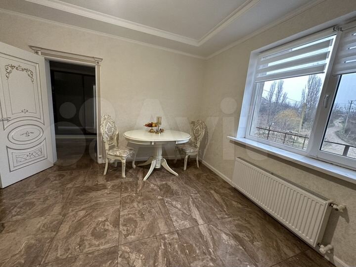 Дом 350 м² на участке 10 сот.