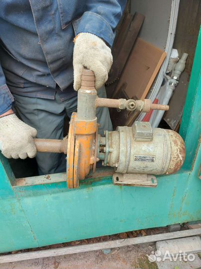 Насос водяной центробежный, двигатель асинхронный