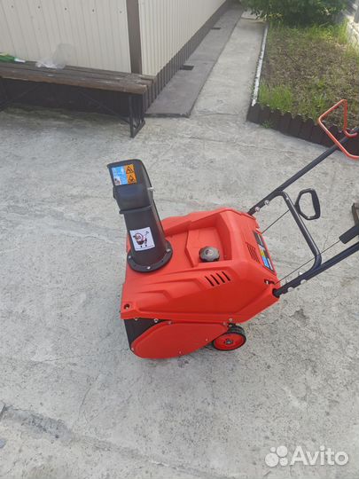 Снегоуборщик бензиновый бу