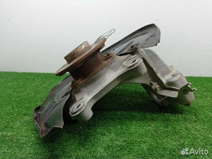 Кулак R Volvo XC40 1 32221857