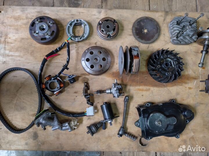 Двигатель Honda dio af18E в разборе