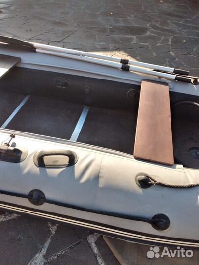 Надувная лодка пвх Адмирал 320 с мотором Yamaha 2