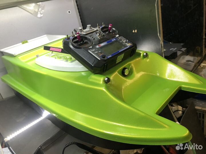 Кораблик для рыбалки