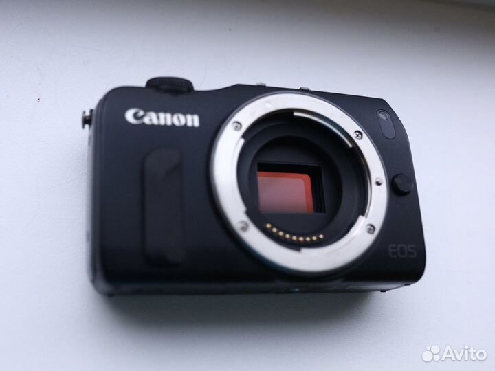 Canon EOS M Kit 18-55mm