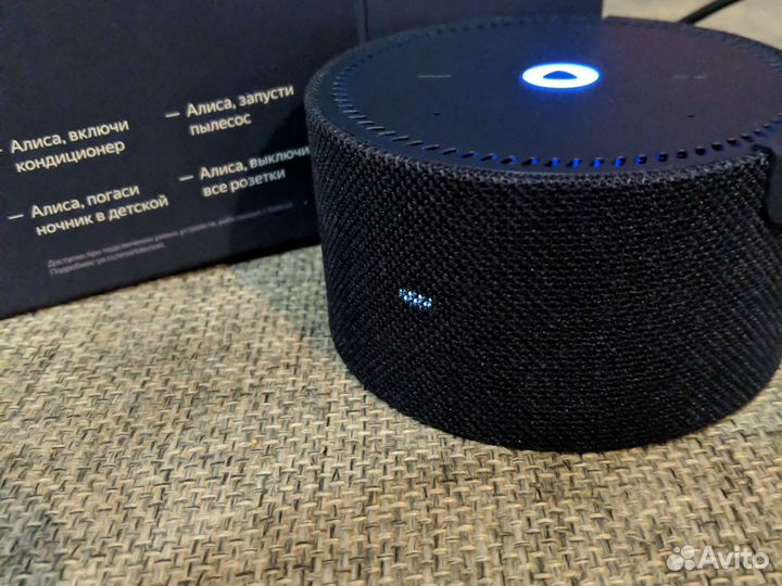 Яндекс Алиса mini с часами