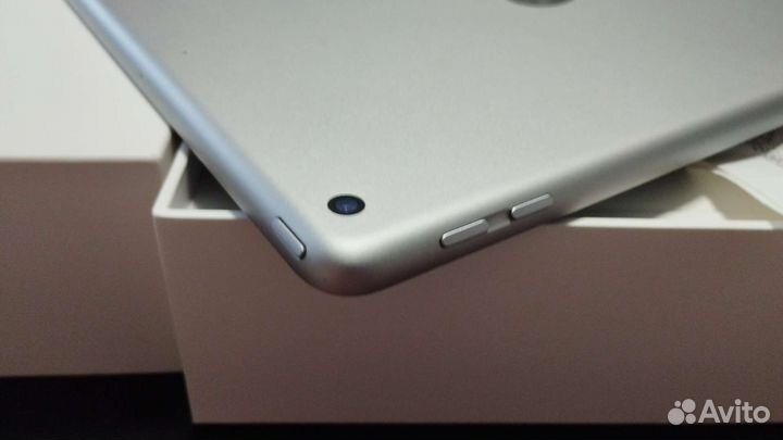 Планшет iPad 2018 32Gb wifi