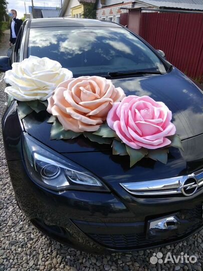 Цветы на свадебные машины