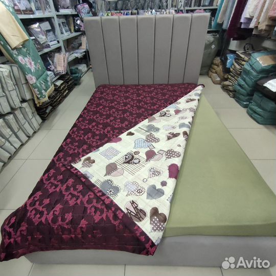 Стеганое велюровые покрывало