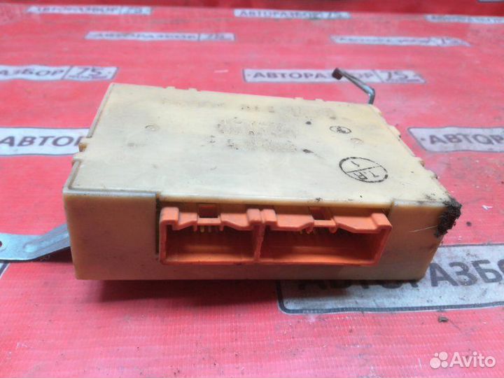 Блок управления климат-контролем Toyota Hilux Surf