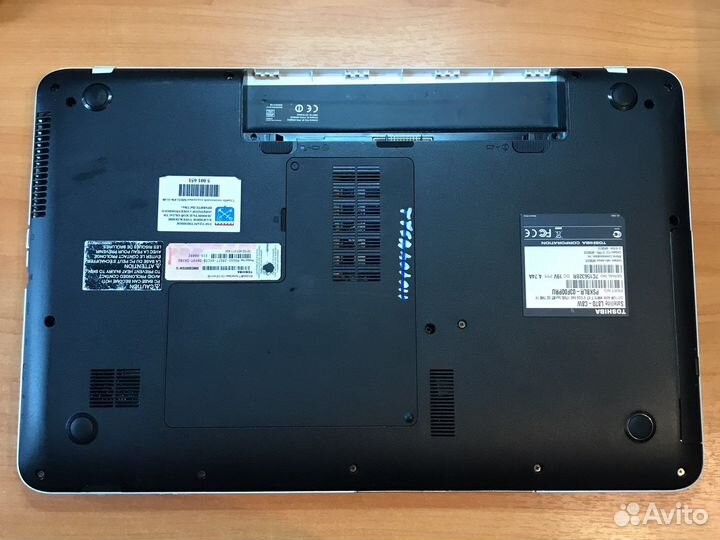 Запчасти для Toshiba Satellite L870-C8W