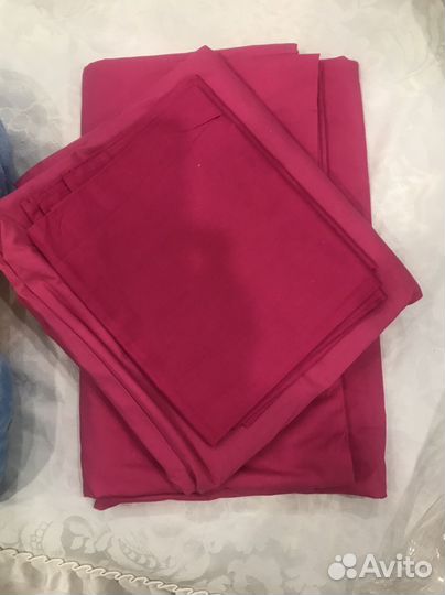 Постельное белье (размеры разные) и покрывала