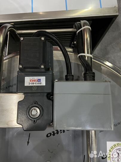 Вертикальный танк охладитель молока 150л Melasty