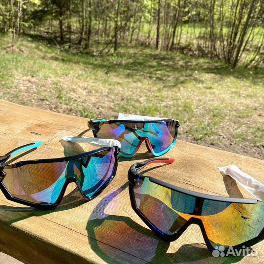 Спортивные очки для бега и велоспорта