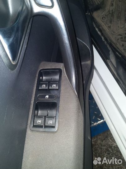 Управления стеклоподъемниками Фольксваген Поло