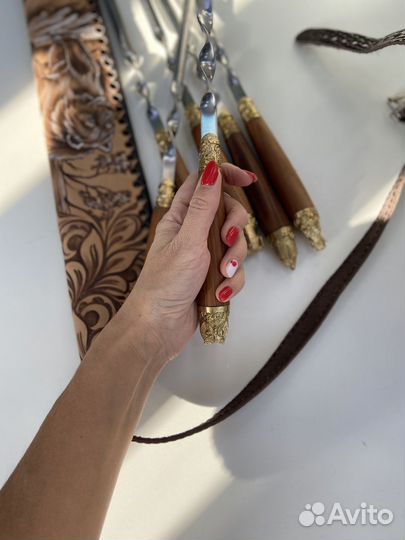 Набор шампуров в колчане из кожи