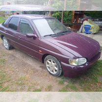 Ford Escort 1.8 MT, 1996, 90 000 км, с пробегом, цена 190 000 руб.