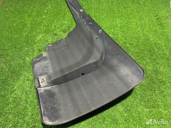 Брызговик задний левый Land Cruiser Lc 200 Lx570