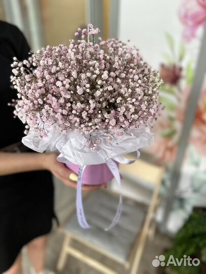 Букет из гипсофилы в коробке доставка Сочи Адлер