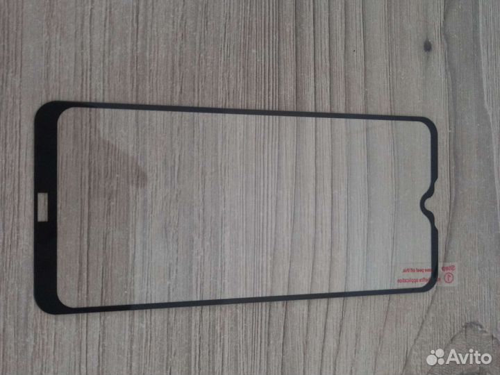Защитное стекло на Xiaomi Redmi 8/8А