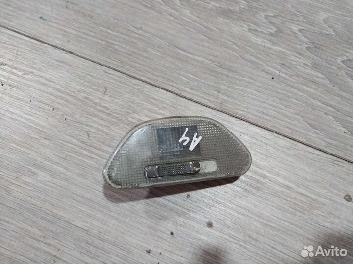 Плафон задней стойки Audi A4 B5 левый