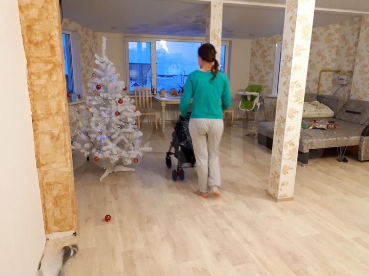 2-к. квартира, 77,3 м², 3/3 эт.