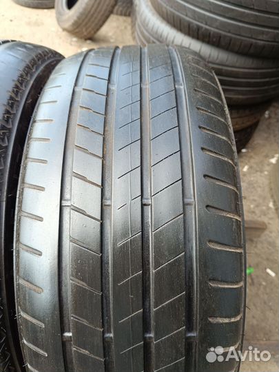 Bridgestone Alenza 001 245/50 R19