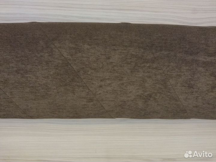 Кровать с мягкой спинкой