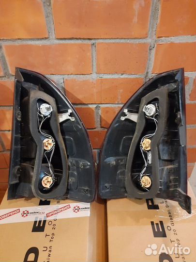 Задний фонарь Lexus gx470 правый