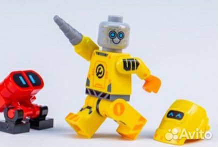 Лего робот из 22 серии минифигурок. Запакованный