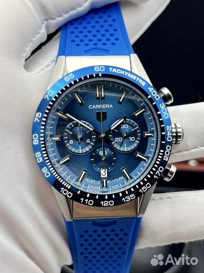 TAG Heuer Carrera синий перфорированный каучук