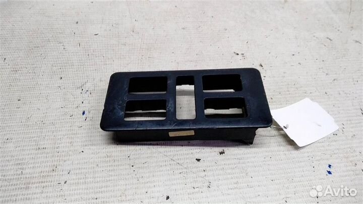 Рамка кнопок стеклоподъемников Audi 100 C4 91-94г