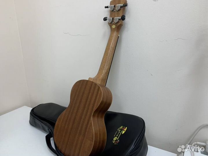 Укулеле Enya Eus-20 Состояние Новой, Чехол