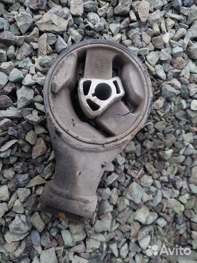 Опора двигателя задняя Chevrolet Cruze J300 F16D3