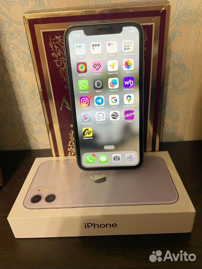 iPhone 11, 64 ГБ