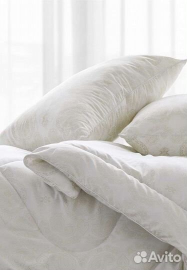 Постельное с одеялом в садик