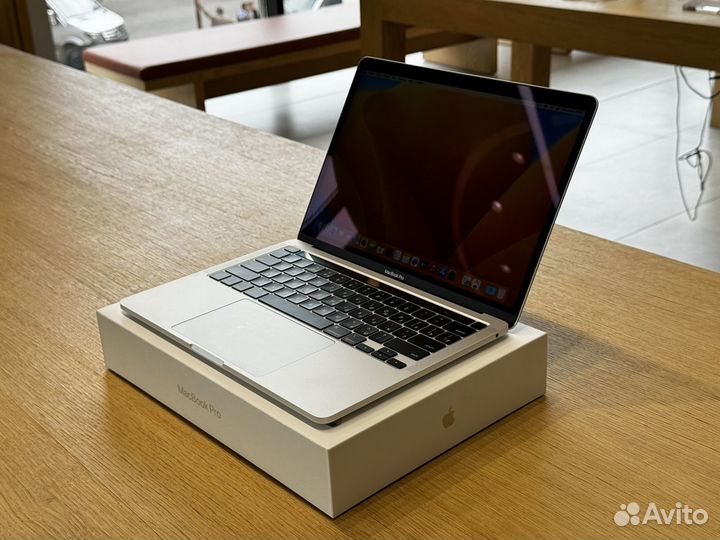Apple MacBook Pro 13 2020 m1 8gb 256 